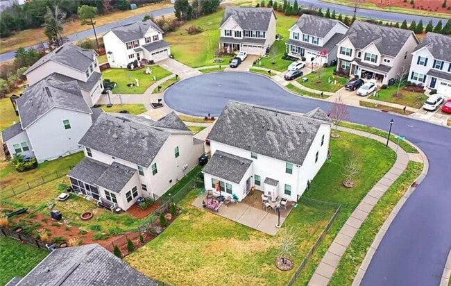 Foto del edificio - 1676 Mill Creek Ln SW