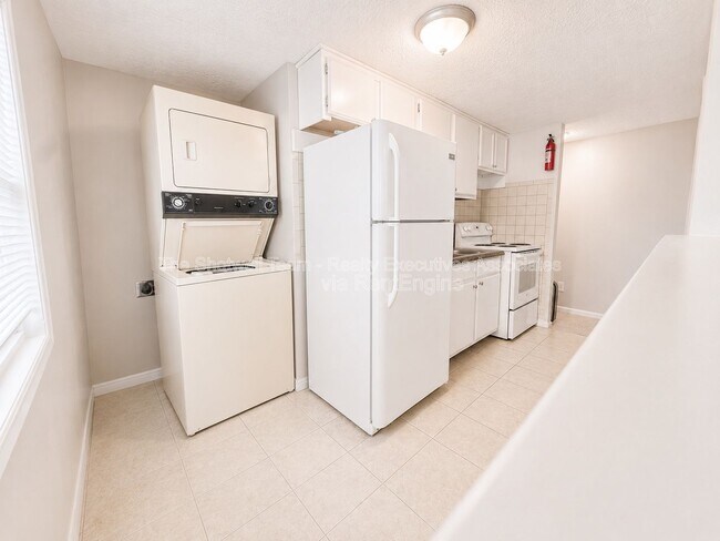 Building Photo - 316 Finley Dr
