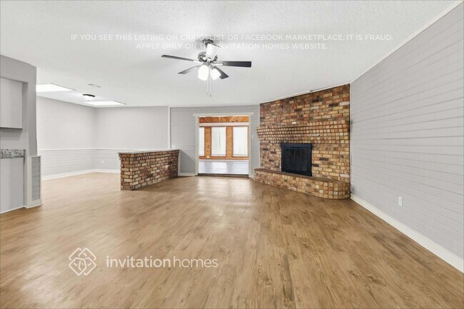 Foto del edificio - 3212 Glenmont Dr