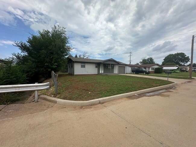 Photo - 3 bed, 1 bath, 1 car garage House