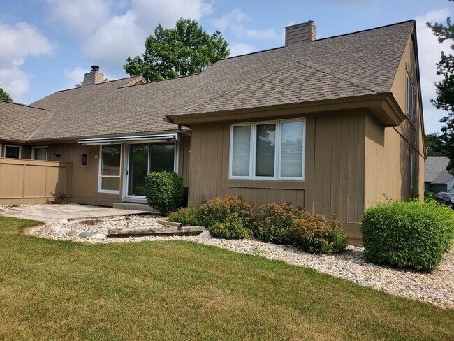 Foto del edificio - 2333 Cumberland Ct
