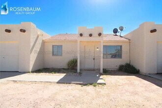 Building Photo - 13295 S Durango Rd