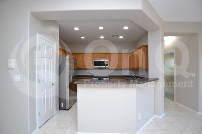 Foto del edificio - 39810 N River Bend Rd