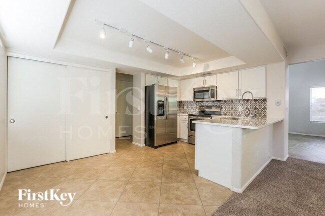 Foto del edificio - 17235 N 46th Pl