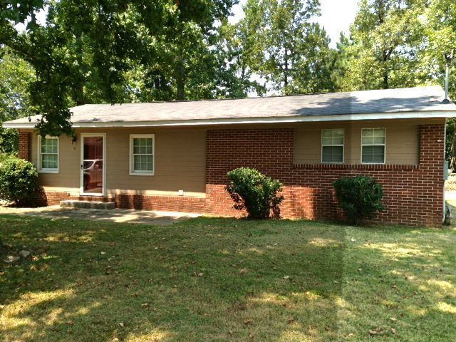 Primary Photo - 2 Bedrooms, 1 Bathroom - Armuchee Housee