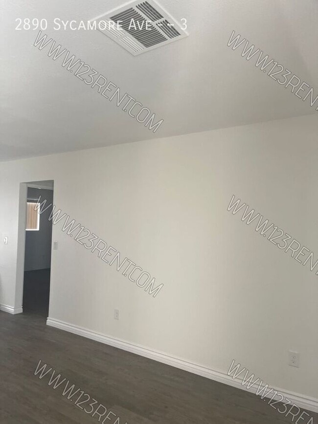 Foto del edificio - 2890 Sycamore Ave