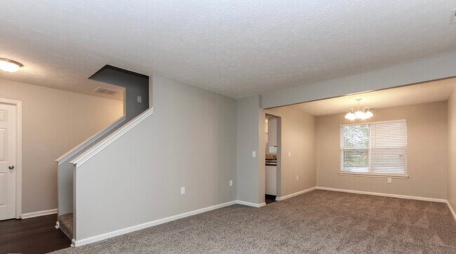 Foto del edificio - 4529 Woodland Ct