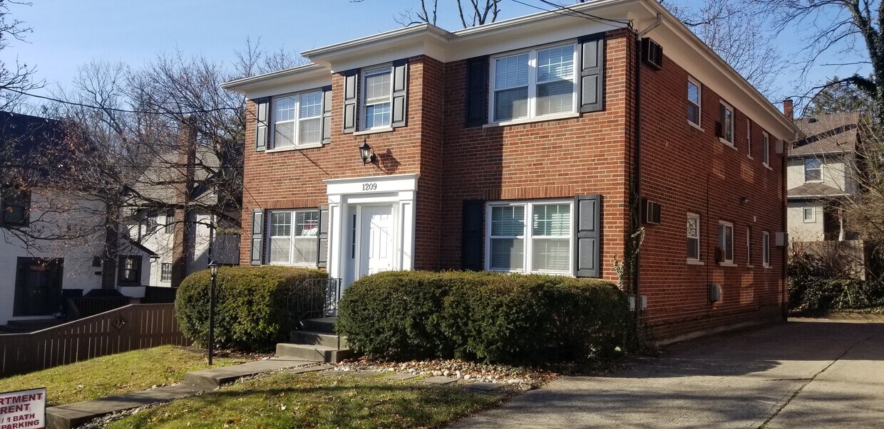 1209 Paxton Ave Unit 1, Cincinnati, OH 45208 Apartments at 1209