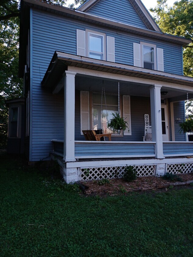 Primary Photo - 1217 State St