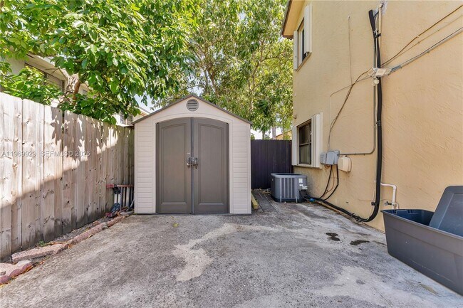 Foto del edificio - 9646 SW 151st Ave