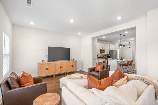 Foto del edificio - 967 Nance Ln