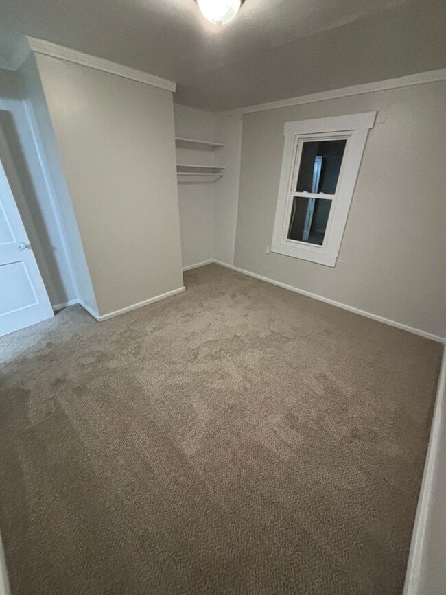 Photo - 3BD/1BA Duplex House