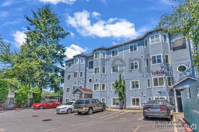 Building Photo - 12239 SE Bush St