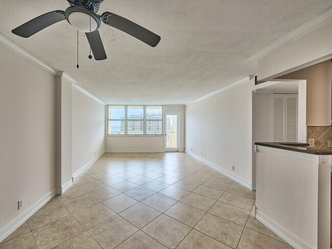 Foto del edificio - 305 N Pompano Beach Blvd