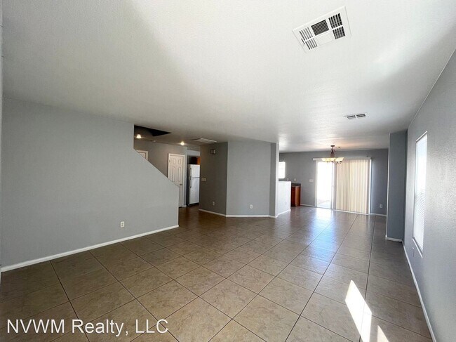 Building Photo - 3 br, 2.5 bath House - 8416 Woodland Prair...