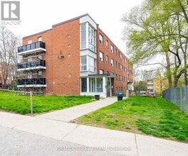 Building Photo - 4 Hill Heights Rd