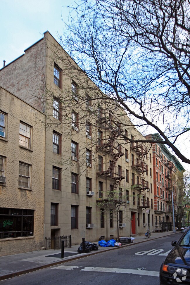 190194 Waverly Pl New York, NY 10014 Rentals New York, NY