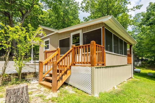 Building Photo - Top of the World, Tallassee 37878 - 2 bedr...