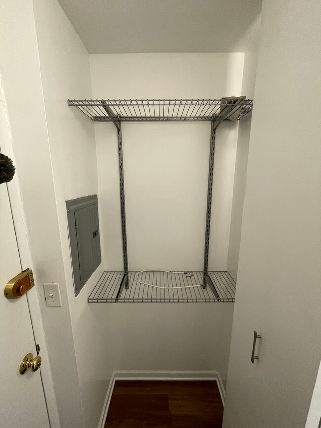 Building Photo - 1460 N Sandburg Ter