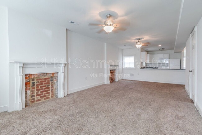 Building Photo - 1838 Parkwood Ave