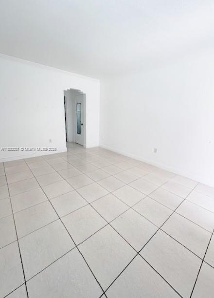 Foto del edificio - 7445 Harding Ave