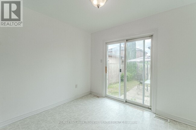 Building Photo - 38 Reynolds Ln