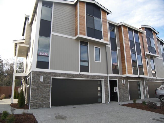 Building Photo - 729 112th St SW