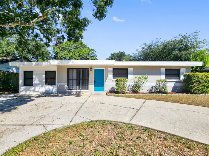 Foto principal - 2120 Catalina Dr