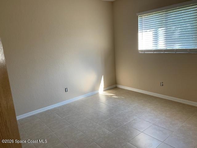 Building Photo - 1602 University Ln