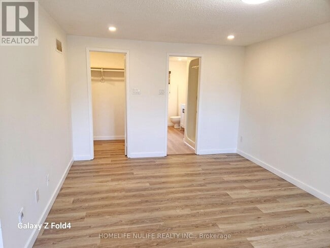 Building Photo - 942 Snowbird St