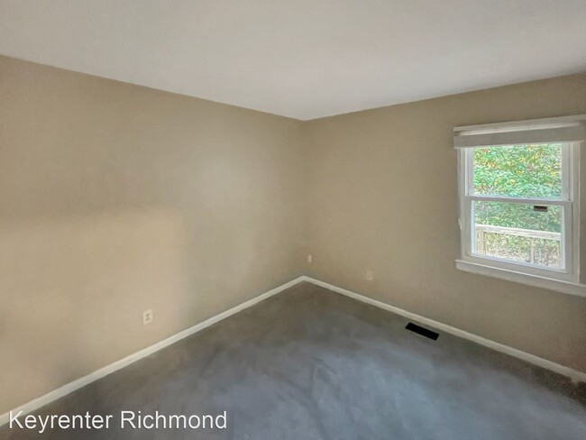Building Photo - 4 br, 2 bath House - 9413 Lost Forest Drive
