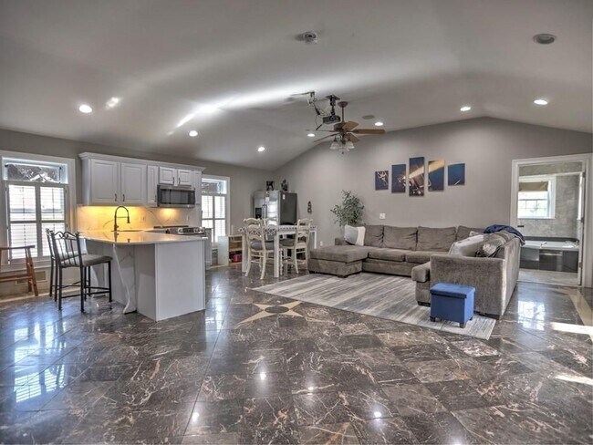Foto del edificio - 3932 Shoemaker Ct