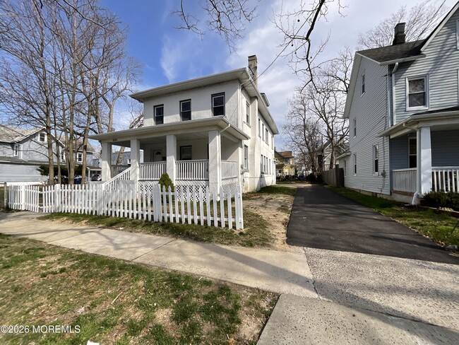 Foto del edificio - 1015 Mattison Ave