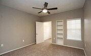 Foto principal - 1 bedroom in Grand Prairie TX 75050