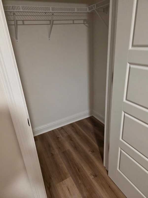 Building Photo - 10504 Glade Cv