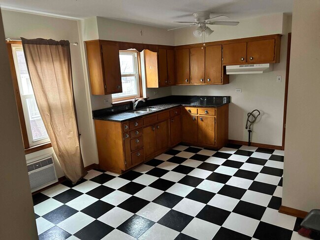 Foto del edificio - 2545 York St