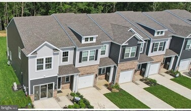 Building Photo - 21 Whaler Dr