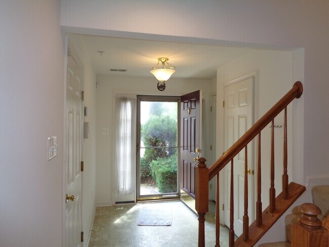 Building Photo - 7120 Fox Harbor Way