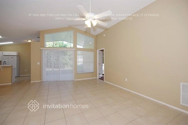 Foto del edificio - 447 Emerald Cove Loop