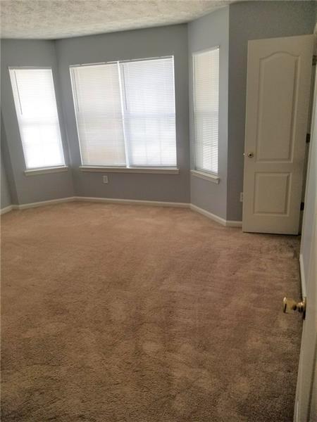 Foto del edificio - 5017 Chupp Way Cir