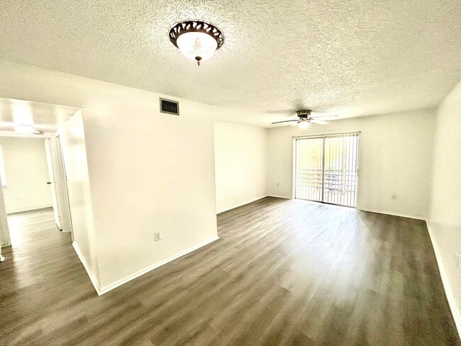 Building Photo - 4314 NW 9th Ave