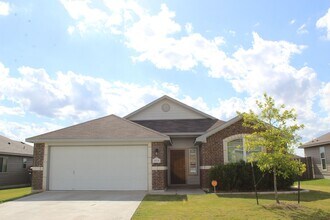 Building Photo - 1104 Jamestown Dr