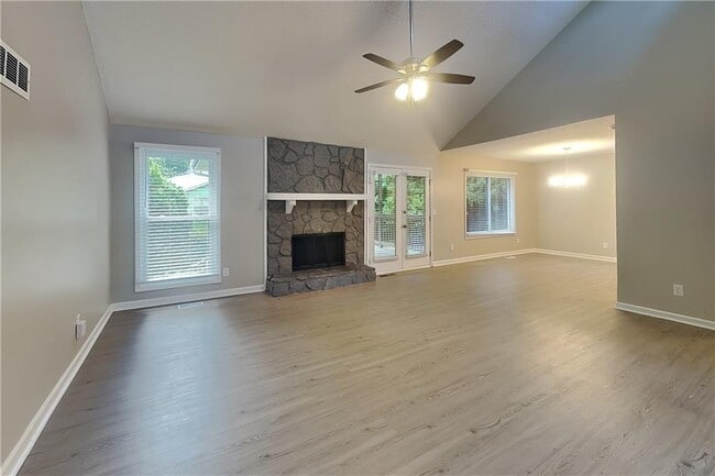 Building Photo - 1179 Norfolk Dr NW