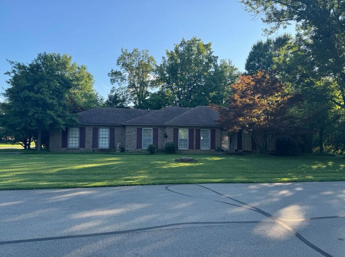 Foto principal - 3200 Brownsboro Vista Dr