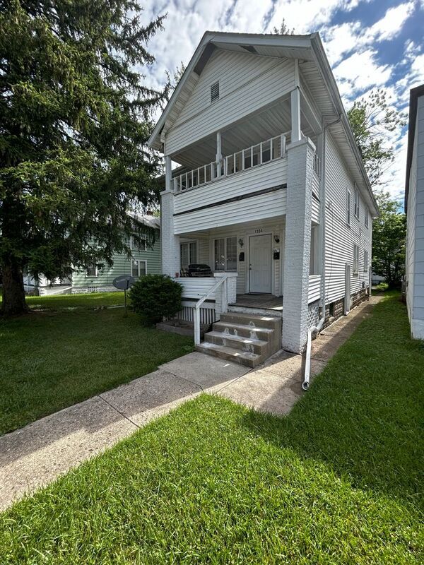 Building Photo - 1156 Wilson Ave