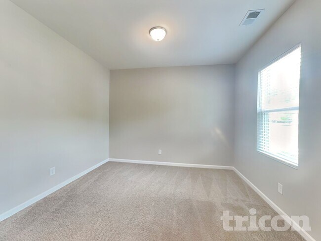 Foto del edificio - 297 Mccall Wy