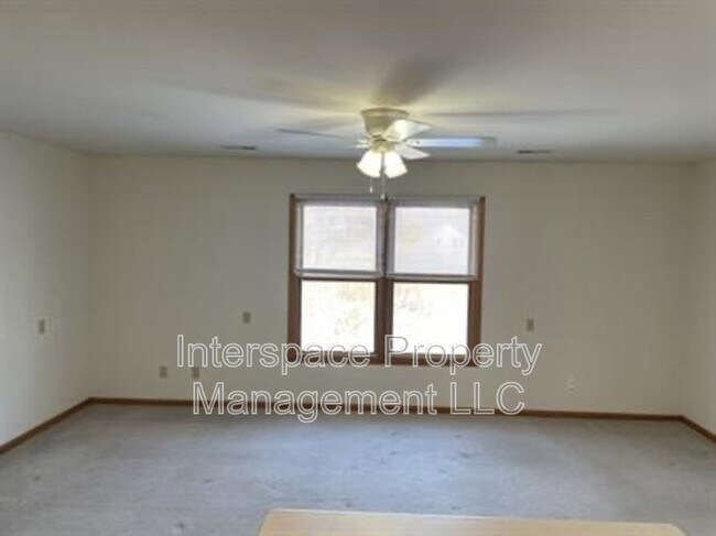 Foto del edificio - 105 Liberty Ln