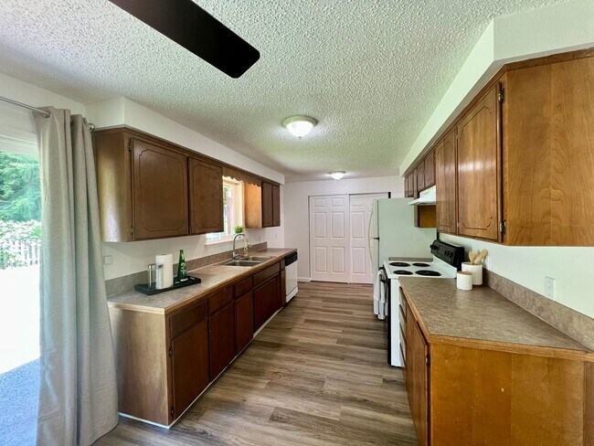 Foto del edificio - (#724) Duplex Near Squaxin Park - Water/Se...