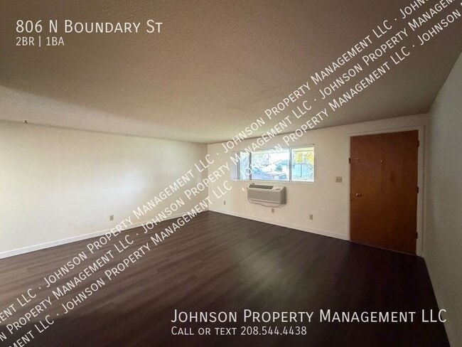 Building Photo - 806 N Boundary St