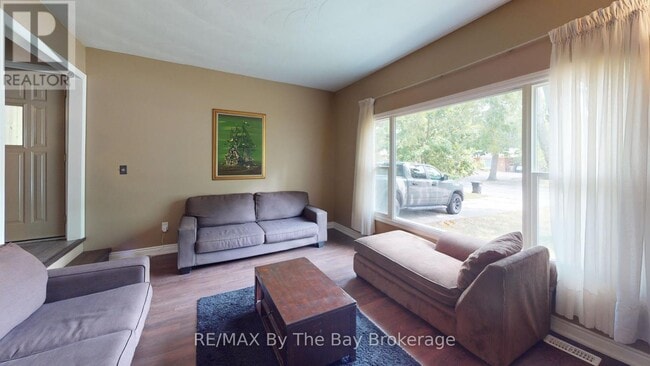 Photo du bâtiment - 178 Oxbow Park Dr